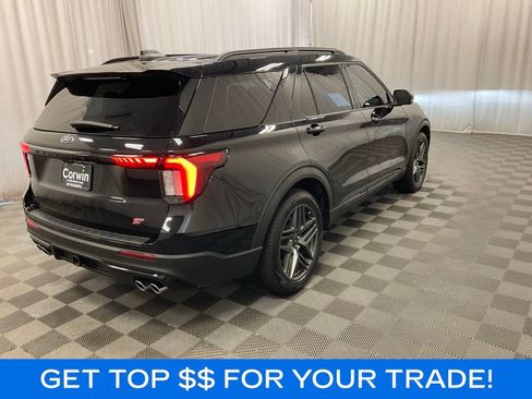 Used 2025 Ford Explorer ST AWD/4WD image 3