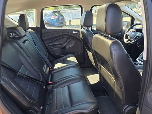 Used 2015 Ford C-MAX Energi SEL w/ Equipment Group 303A FWD image 13