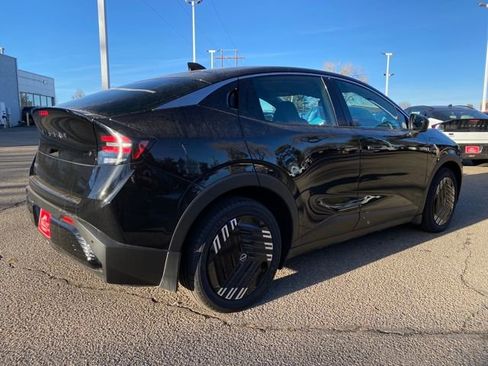 New 2026 Nissan Leaf w/ Illuminated Package image 5