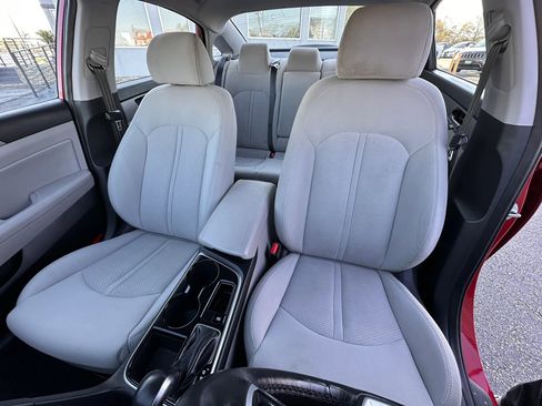 Used 2019 Hyundai Sonata SEL FWD image 10