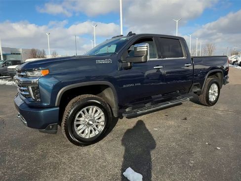 Used 2020 Chevrolet Silverado 3500 High Country w/ Z71 Off-Road Package image 4