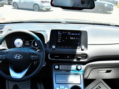 Used 2023 Hyundai Kona SE w/ Cargo Package FWD image 35