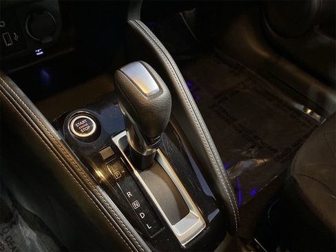 Used 2020 Nissan Kicks SV w/ Exterior Package image 28