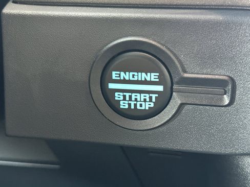 New 2025 Ford Bronco Badlands image 23