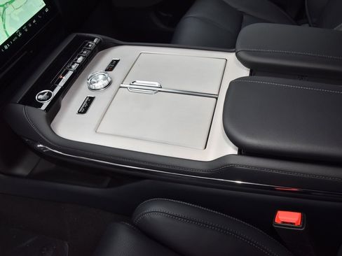 New 2025 Lincoln Navigator L Reserve w/ Jet Appearance Package image 34