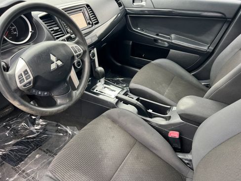 Used 2017 Mitsubishi Lancer ES image 11
