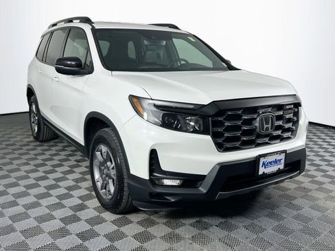Certified 2023 Honda Passport TrailSport image 9