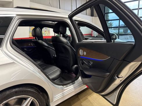 Used 2017 Mercedes-Benz E 400 4MATIC Wagon image 76