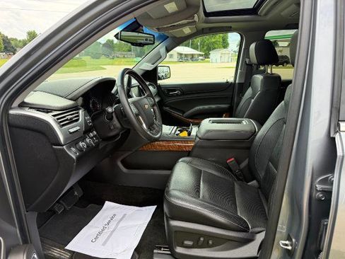 Used 2018 Chevrolet Tahoe Premier AWD/4WD image 13
