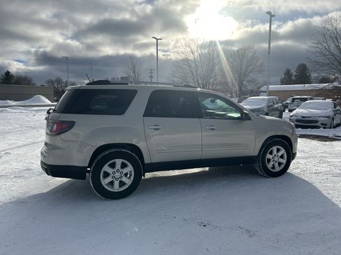 Used 2016 GMC Acadia SLE image 4