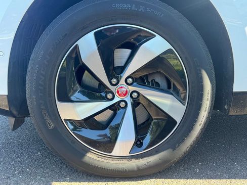 Used 2021 Jaguar F-PACE S image 8