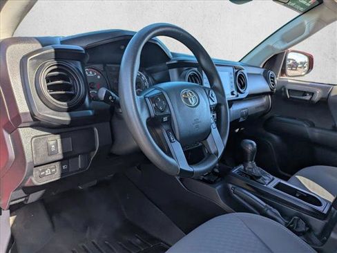 Used 2020 Toyota Tacoma SR w/ SR Convenience Package image 10