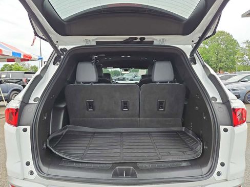 Certified 2024 Buick Enclave Premium FWD image 34