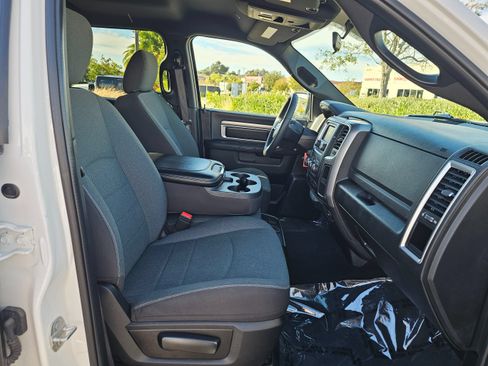 Used 2024 RAM 1500 Warlock RWD image 29