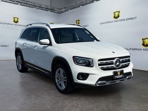 Used 2020 Mercedes-Benz GLB 250 w/ Premium Package image 7