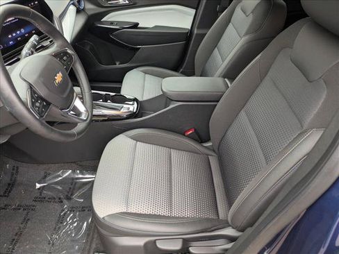 Used 2024 Chevrolet Trax LT w/ Driver Confidence Package FWD image 15