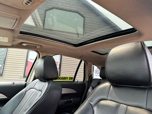 Used 2014 Lincoln MKX AWD w/ Equipment Group 101A image 17