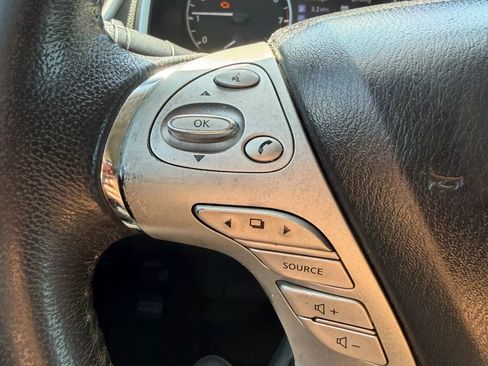 Used 2017 Nissan Murano SV w/ Premium Package FWD image 19