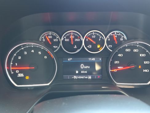 Used 2021 Chevrolet Suburban RST AWD/4WD image 13