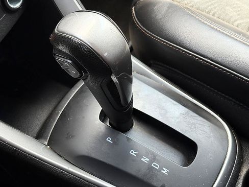 Used 2021 Chevrolet Trax LT w/ Driver Confidence Package FWD image 23