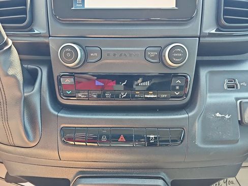 Used 2025 RAM ProMaster 2500 w/ Convenience Group FWD image 23