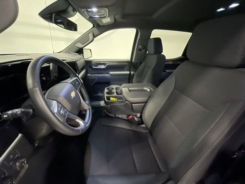 Used 2026 Chevrolet Silverado 1500 LT image 3