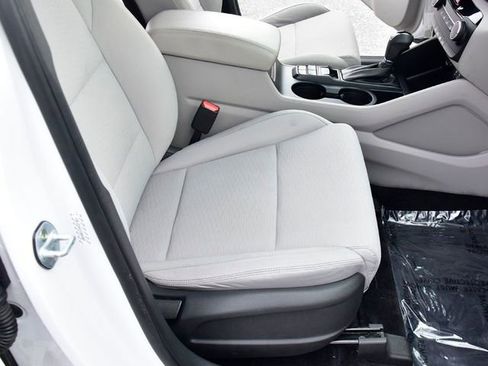 Used 2019 Hyundai Tucson SE image 11