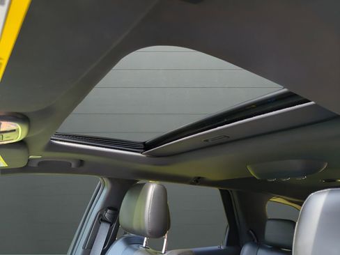 Used 2019 Dodge Durango R/T w/ Blacktop Package image 22