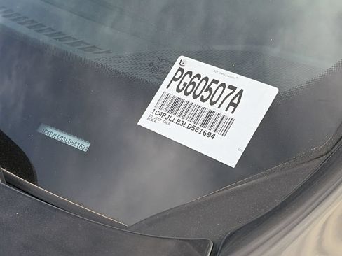 Used 2020 Jeep Cherokee Latitude Plus FWD image 33