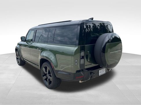 New 2026 Land Rover Defender 130 X-Dynamic SE AWD/4WD image 3