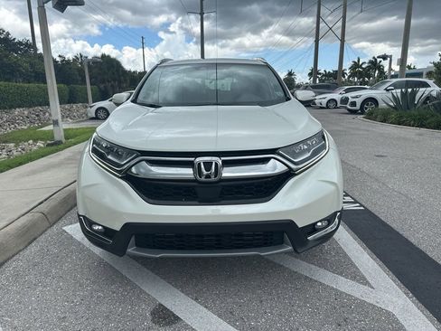 Used 2017 Honda CR-V Touring image 2