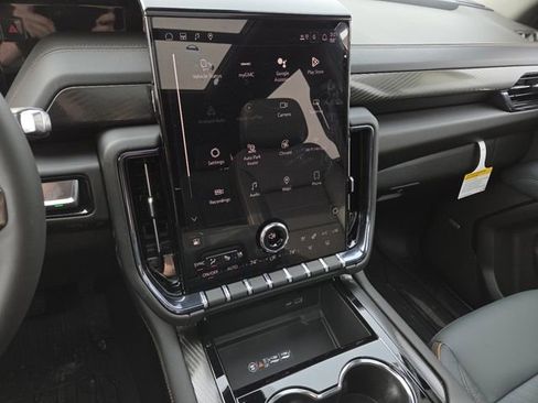 New 2026 GMC Yukon AT4 w/ AT4 Premium Package image 41