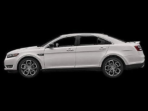 Used 2019 Ford Taurus SHO image 30