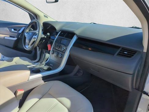 Used 2013 Ford Edge SE image 26