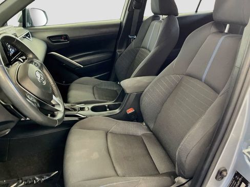 Used 2024 Toyota Corolla Cross AWD Hybrid image 20