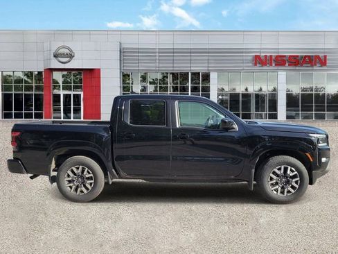 Certified 2024 Nissan Frontier SL w/ Technology Package image 3