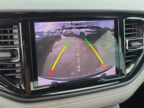 Used 2022 Dodge Durango R/T image 32