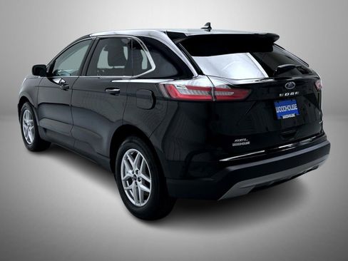 Used 2024 Ford Edge SEL image 7