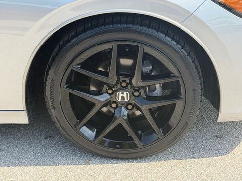 Used 2024 Honda Civic Sport image 8