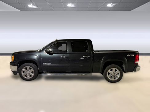 Used 2012 GMC Sierra 1500 SLT w/ LPO, Deluxe Chrome Package AWD/4WD image 2