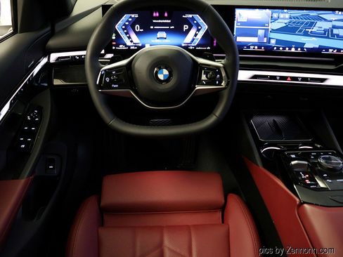 Certified 2026 BMW 540i xDrive AWD/4WD image 15