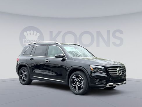 New 2026 Mercedes-Benz GLB 250 4MATIC image 2