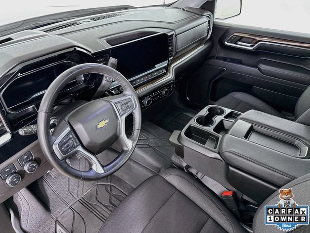 Used 2024 Chevrolet Silverado 1500 LT AWD/4WD image 14