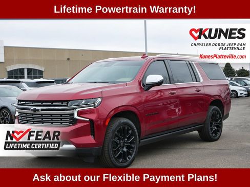 Used 2023 Chevrolet Suburban Premier AWD/4WD image 3