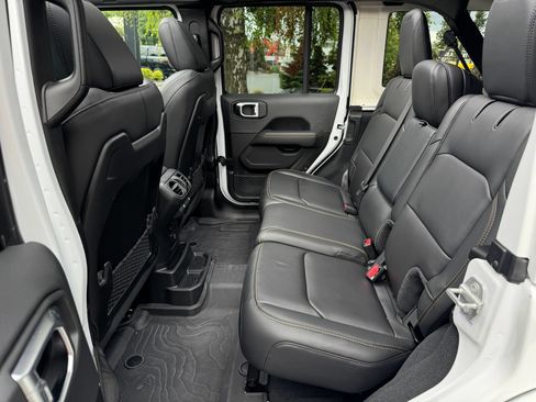 Used 2024 Jeep Wrangler Unlimited Rubicon 392 AWD/4WD image 21