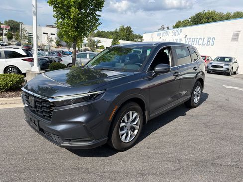 Used 2023 Honda CR-V LX image 6