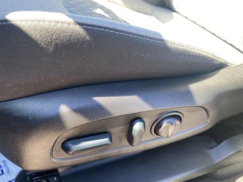 Used 2022 Chevrolet Equinox LS AWD/4WD image 20