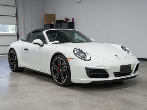 Used 2019 Porsche 911 Targa 4S AWD/4WD image 42