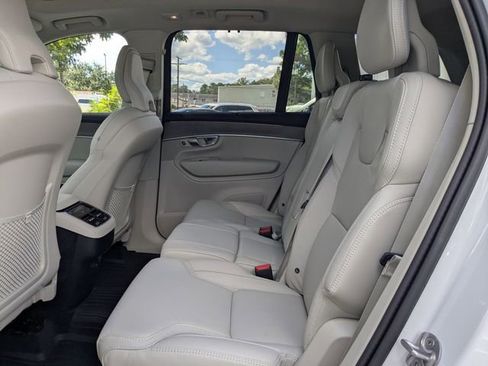 New 2026 Volvo XC90 B6 Ultra w/ Protection Package AWD/4WD image 18