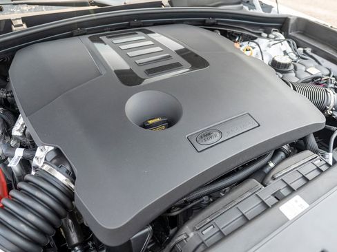 New 2026 Land Rover Range Rover Velar Dynamic SE image 23